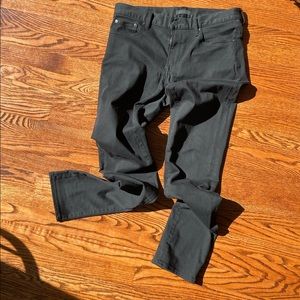 UNIQLO COLORSTAY straight leg slim jeans 31x34